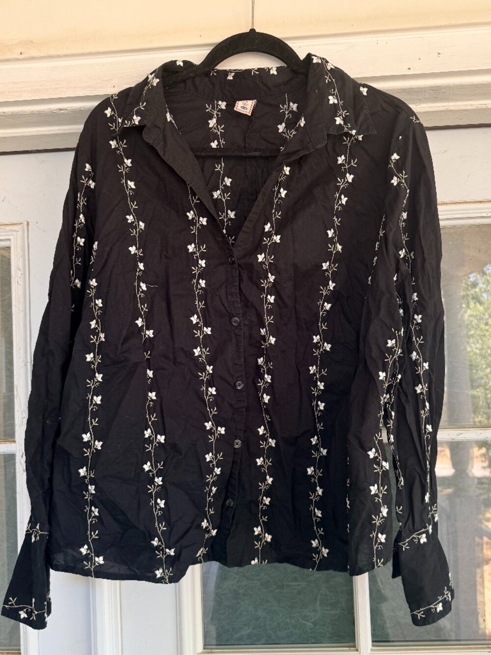 Old Navy Embroidered Long Sleeve Button Down Shirt - Black/White Womens 2X